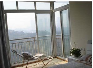 鑫隆门窗 专业封阳台与不锈钢防护窗，打造安全舒适家居